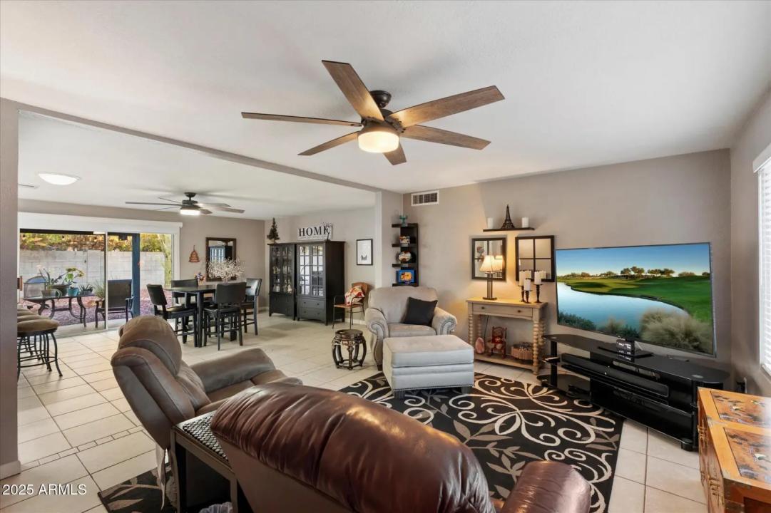 Real Estate Picture 6