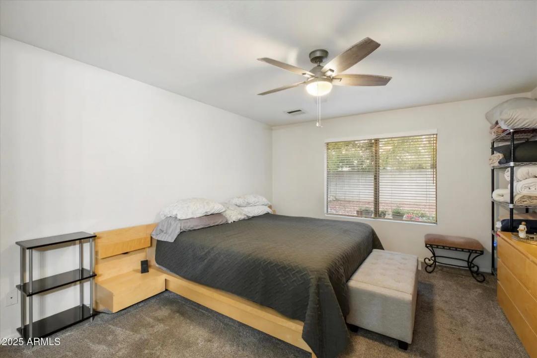 Real Estate Picture 16