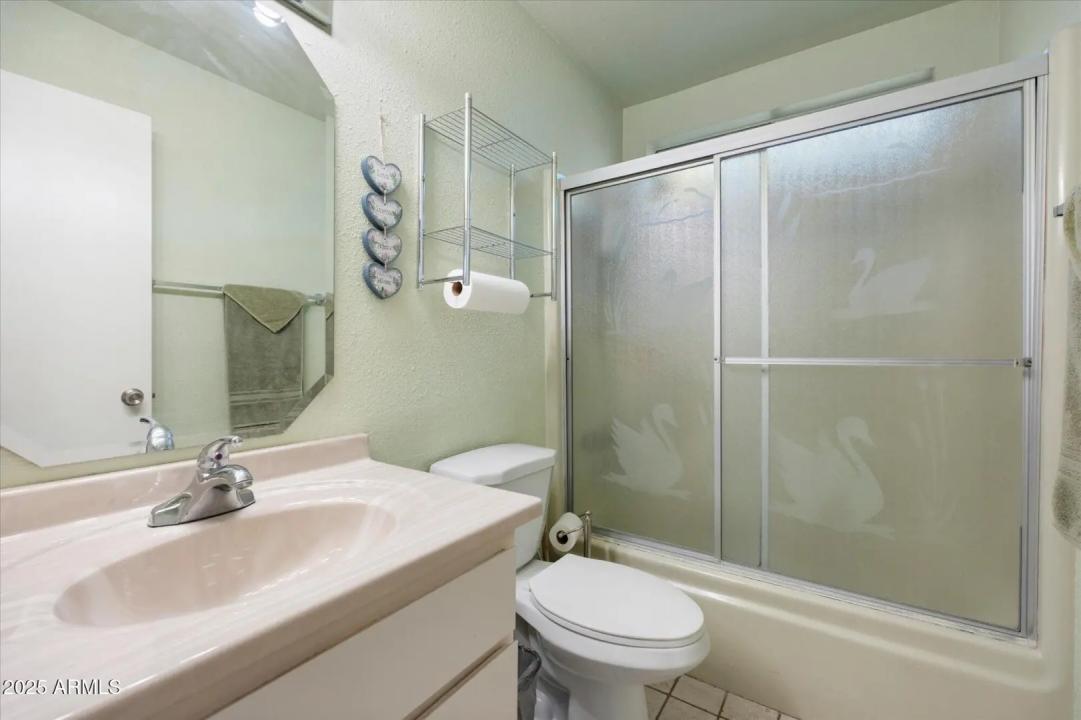 Real Estate Picture 23