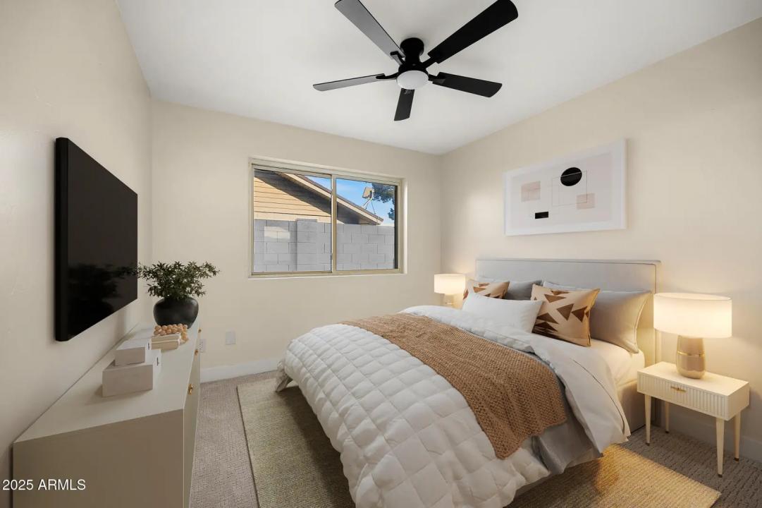 Real Estate Picture 13