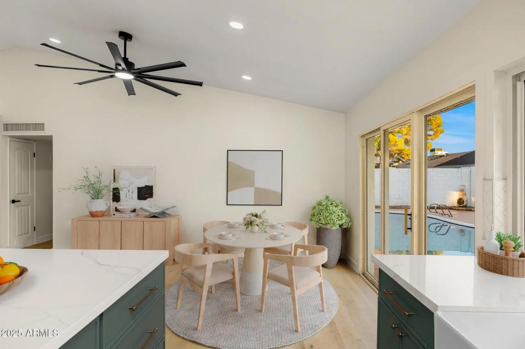 Real Estate Picture 3