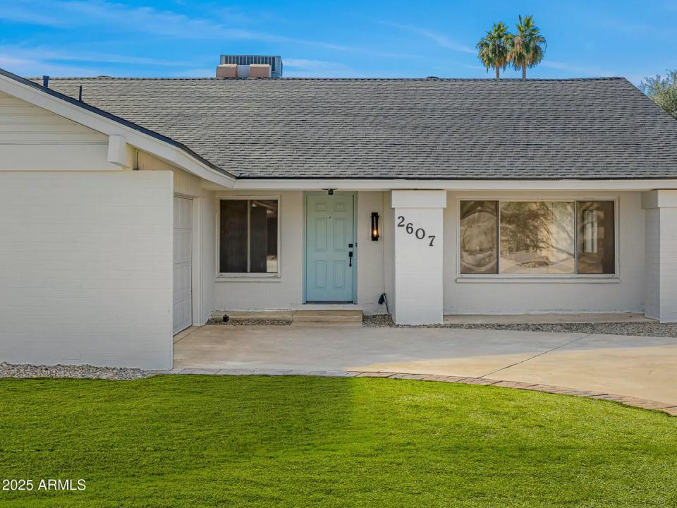 Real Estate Picture 17