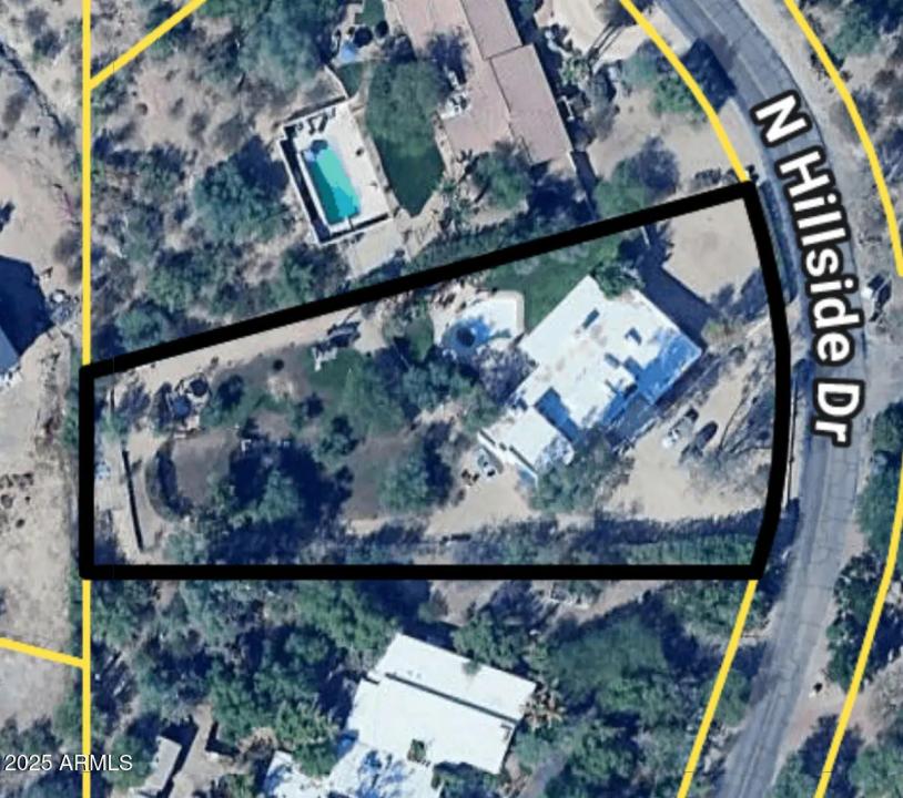 Real Estate Picture 10