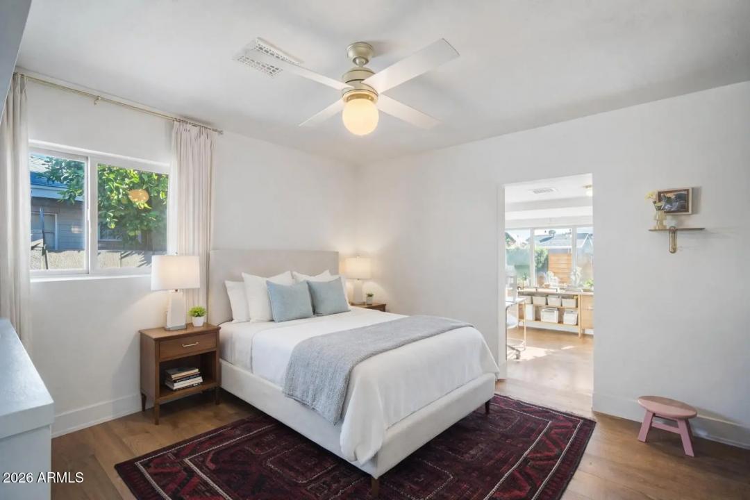 Real Estate Picture 40