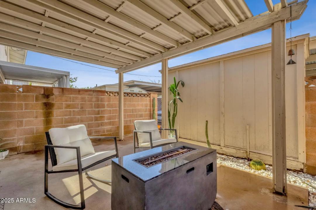 Real Estate Picture 22