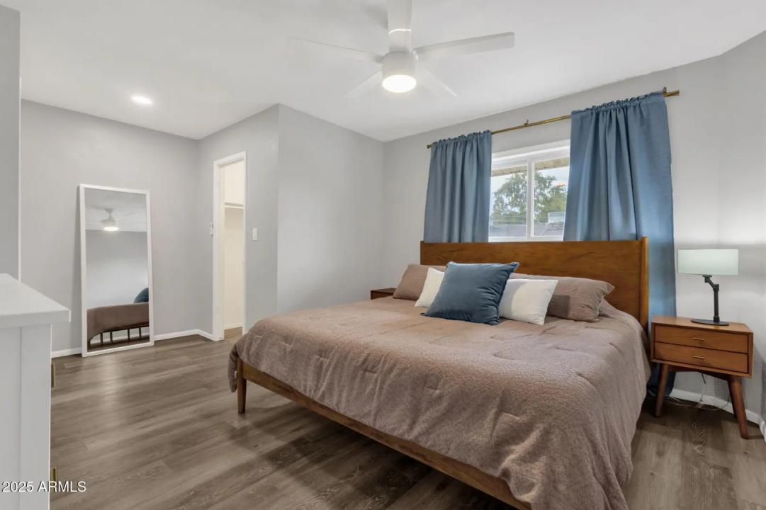 Real Estate Picture 13