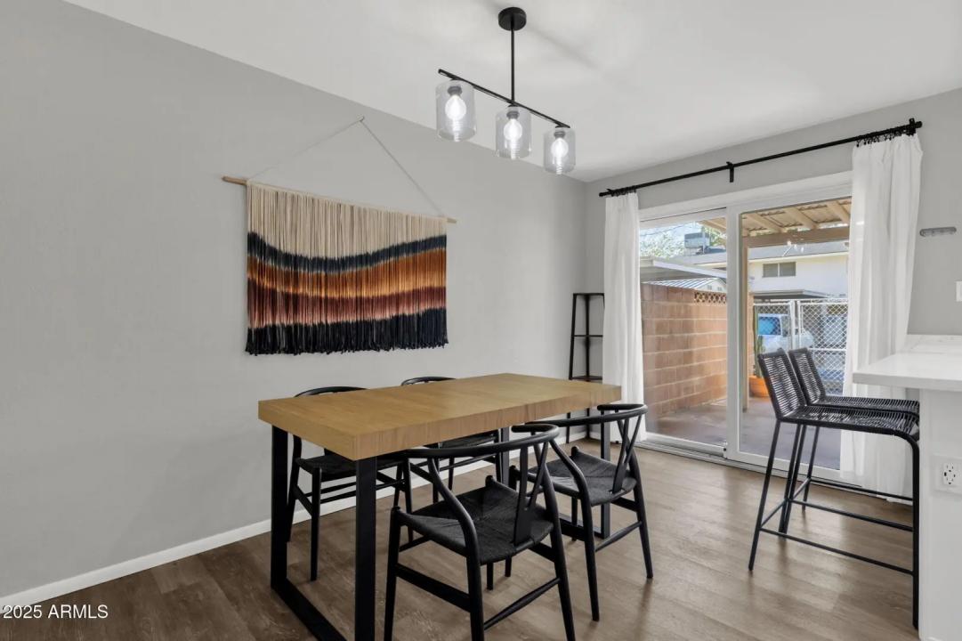 Real Estate Picture 10