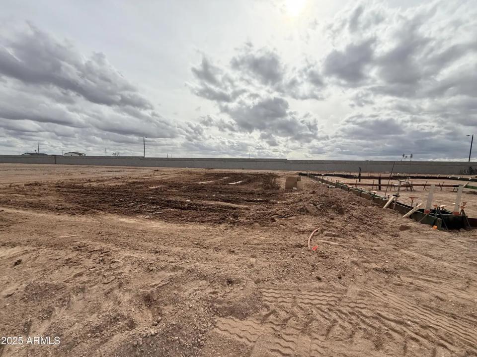 Real Estate Picture 2