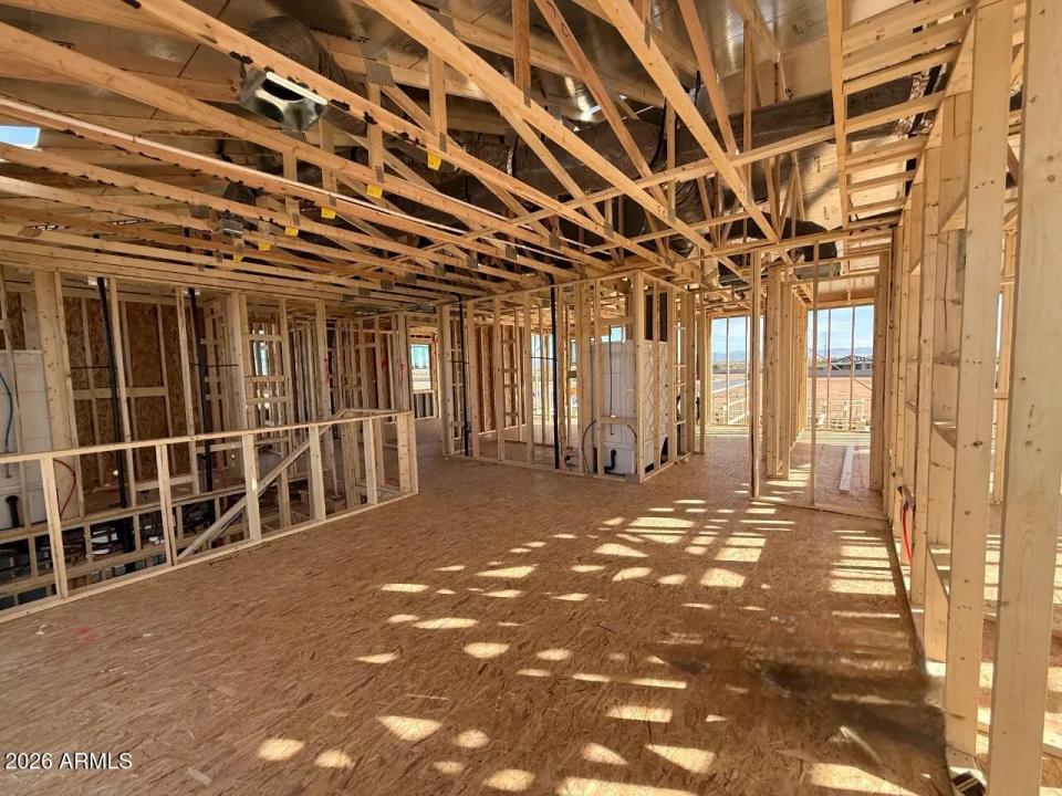 Real Estate Picture 5