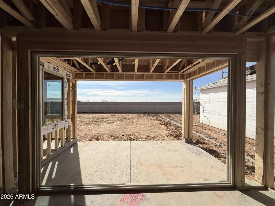 Real Estate Picture 7