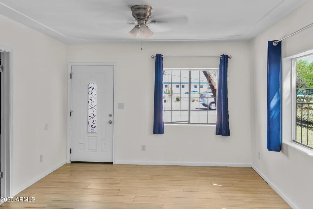 Real Estate Picture 6