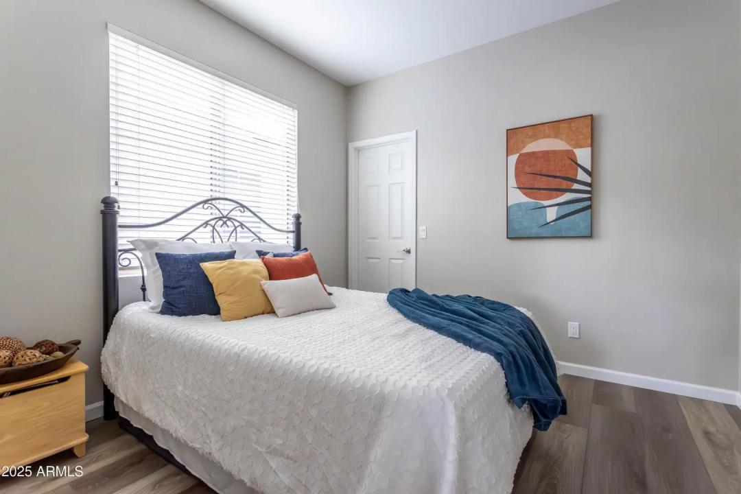 Real Estate Picture 20