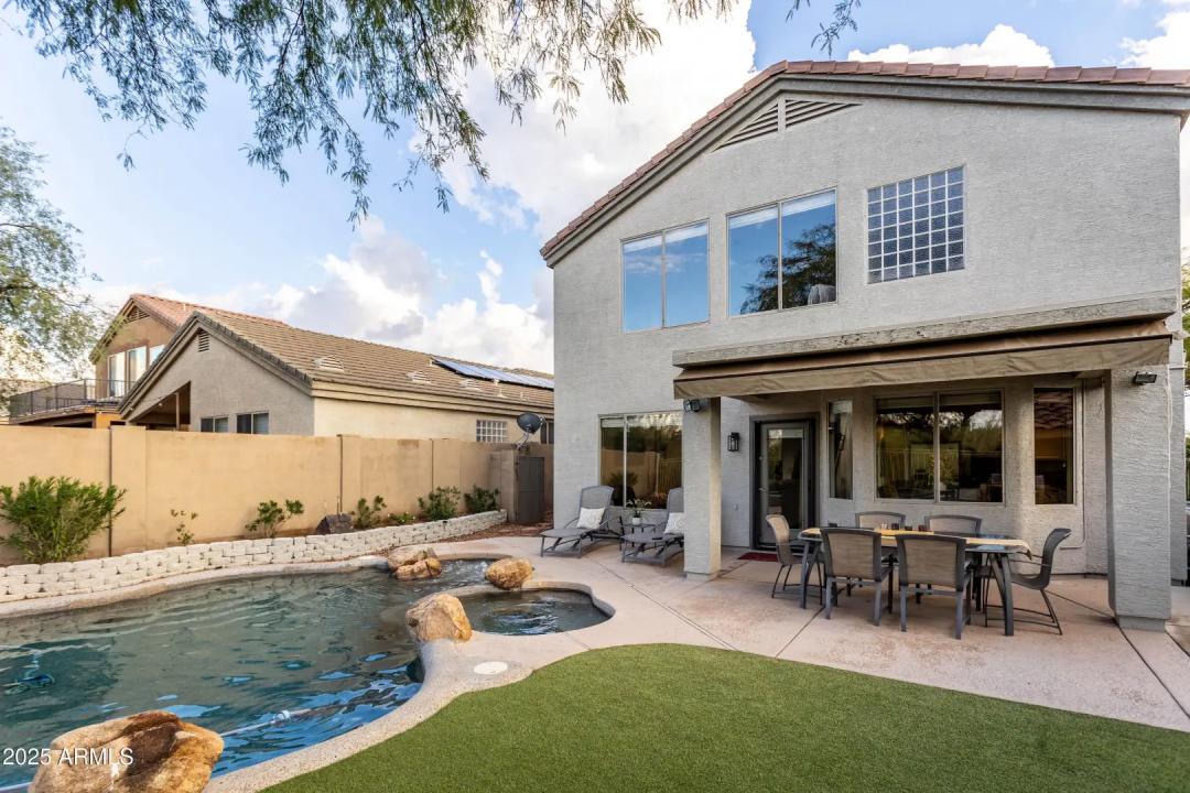 Real Estate Picture 40