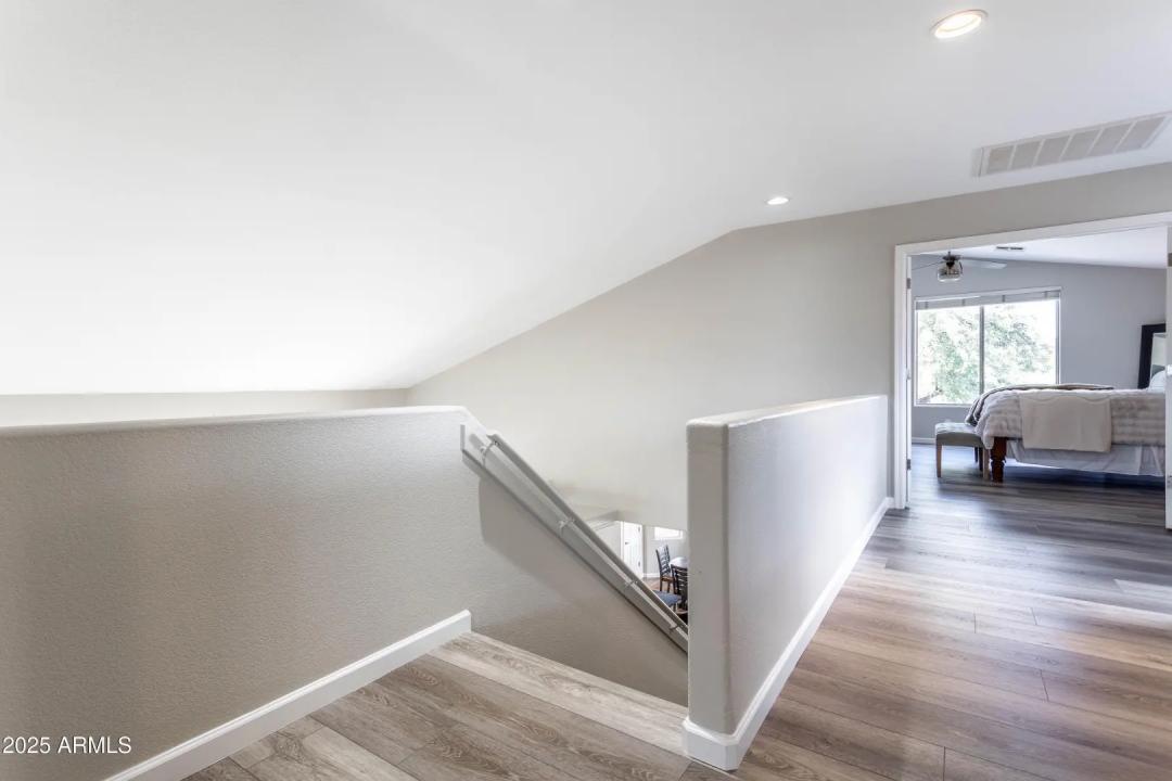 Real Estate Picture 30