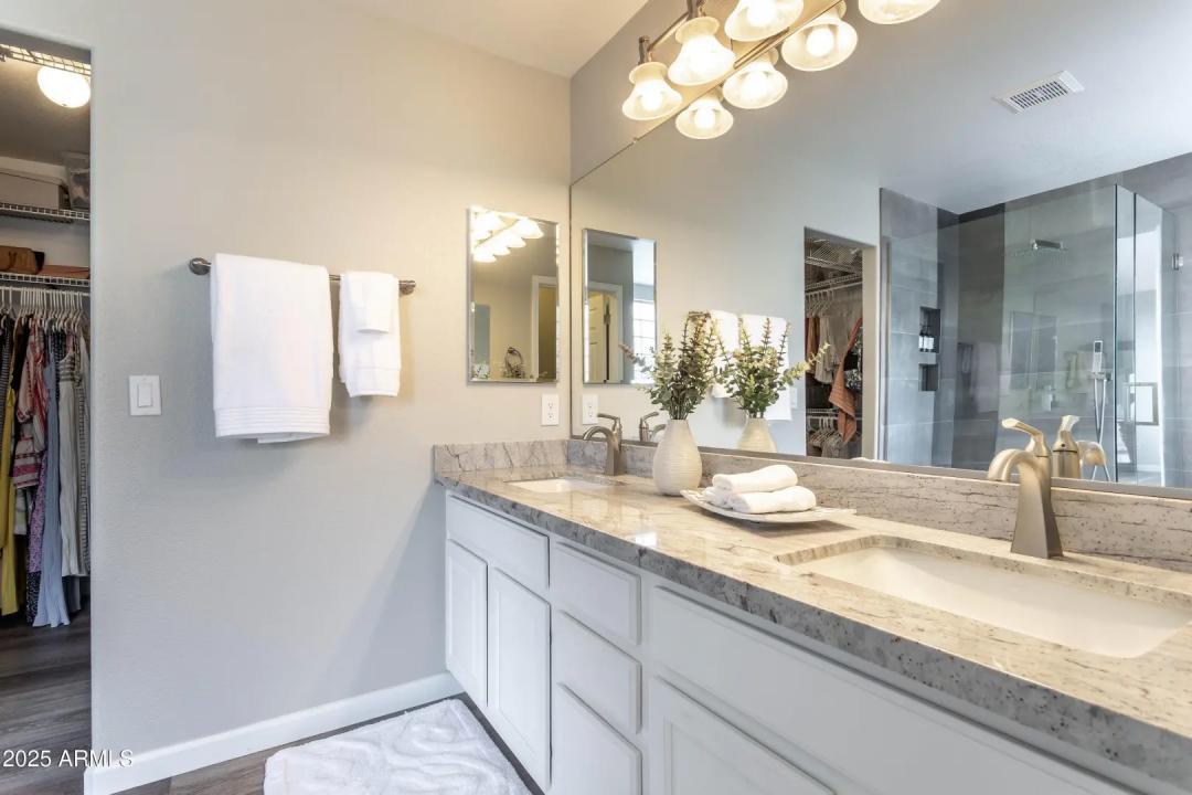 Real Estate Picture 27