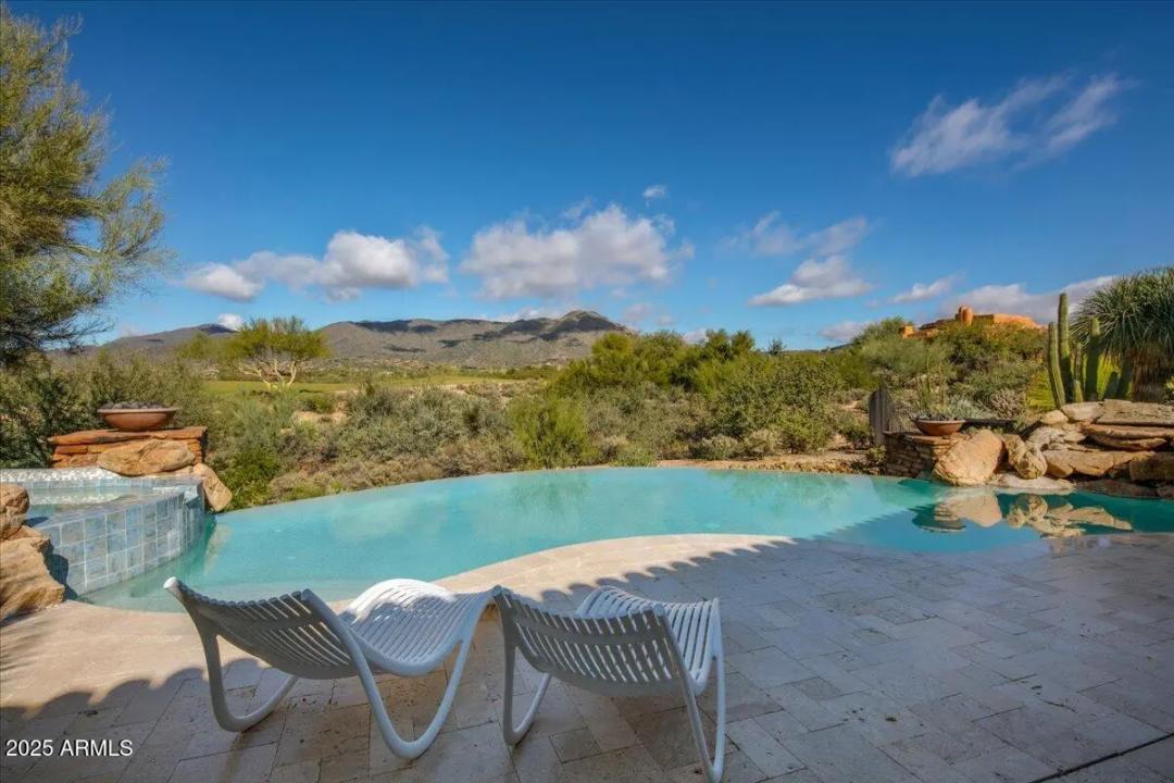 Real Estate Picture 1