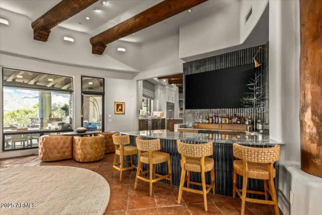 Real Estate Picture 15