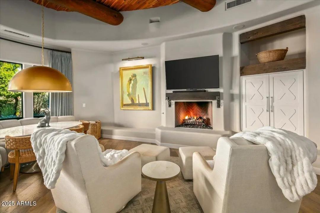 Real Estate Picture 29