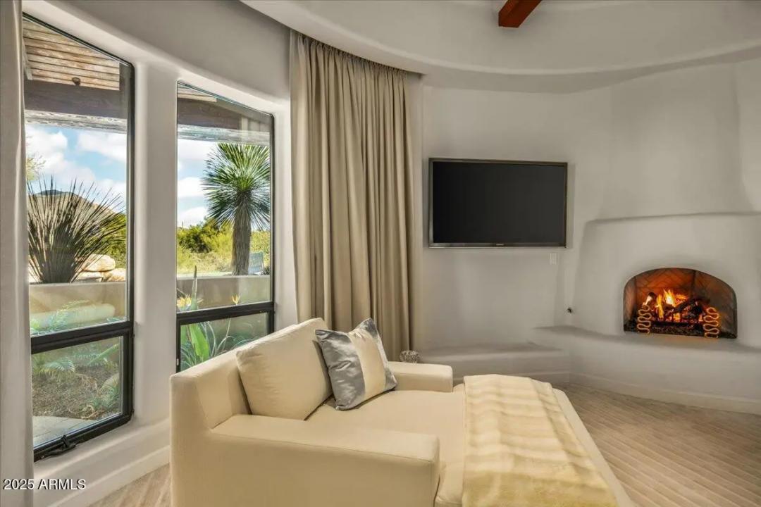 Real Estate Picture 36