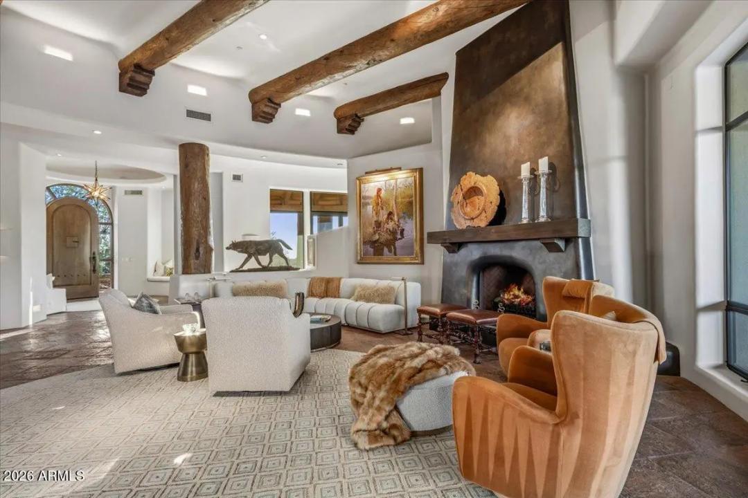 Real Estate Picture 16