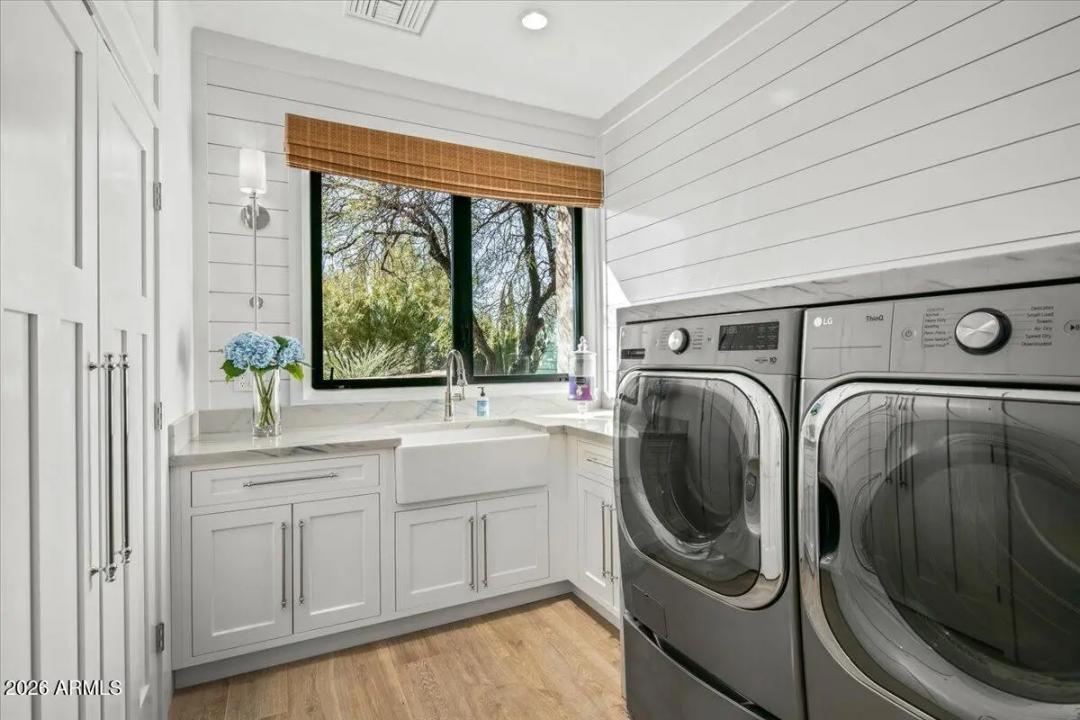 Real Estate Picture 45