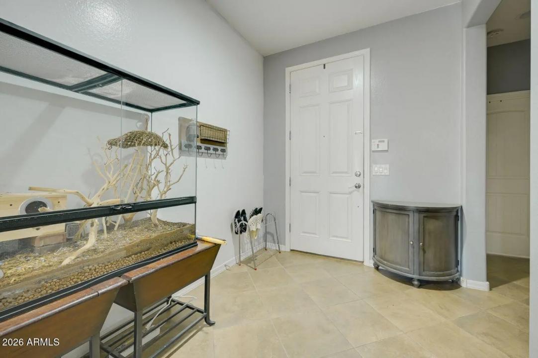 Real Estate Picture 11