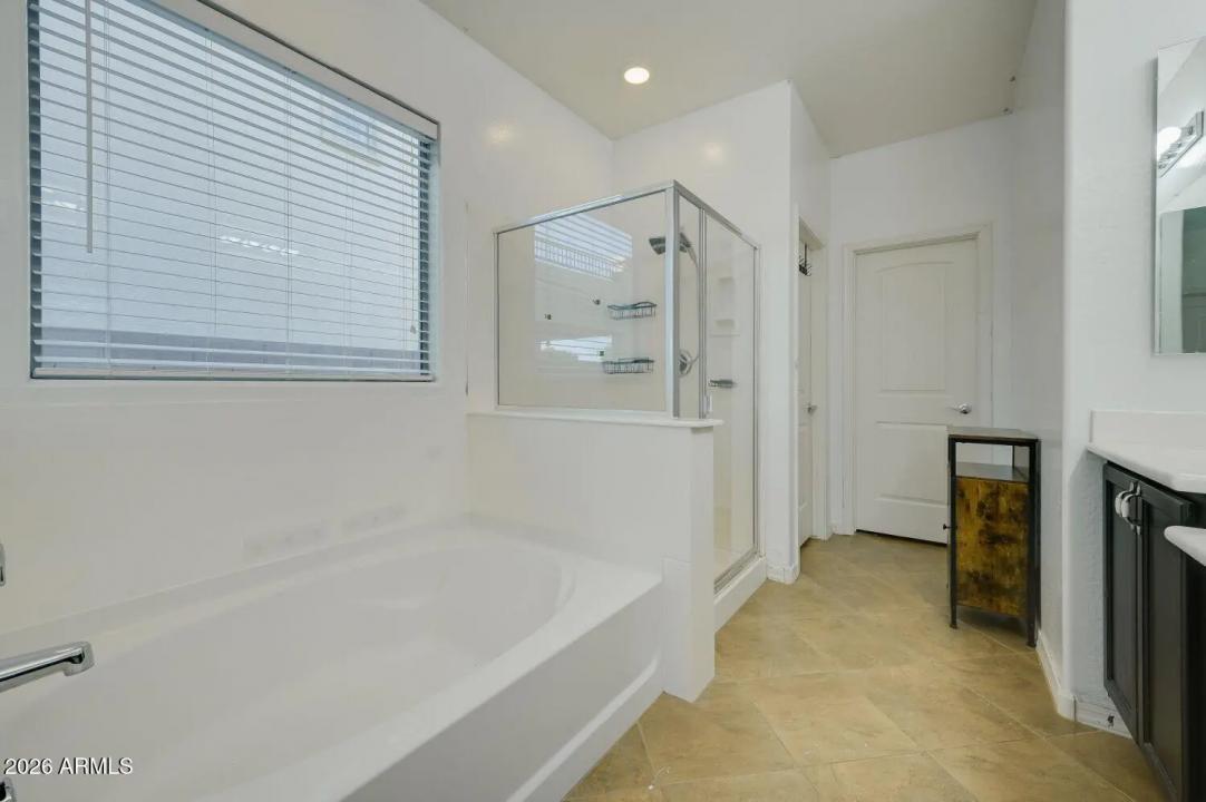 Real Estate Picture 17