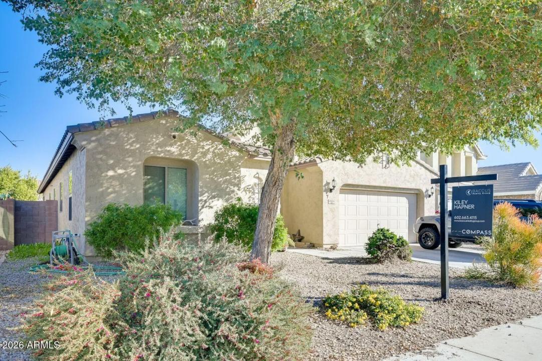 Real Estate Picture 24