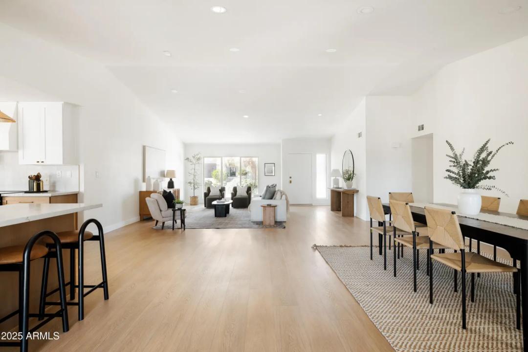 Real Estate Picture 13