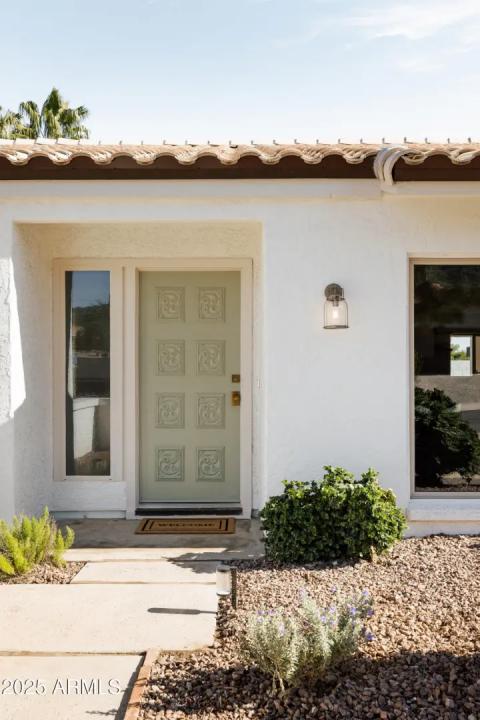 Real Estate Picture 3