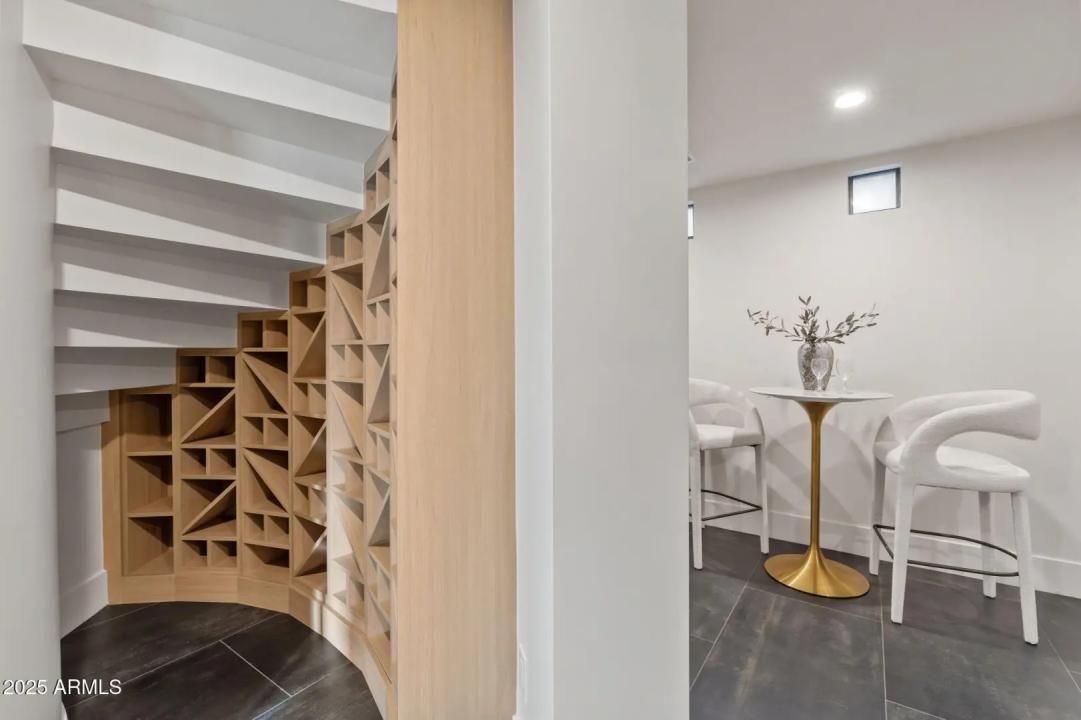 Real Estate Picture 20