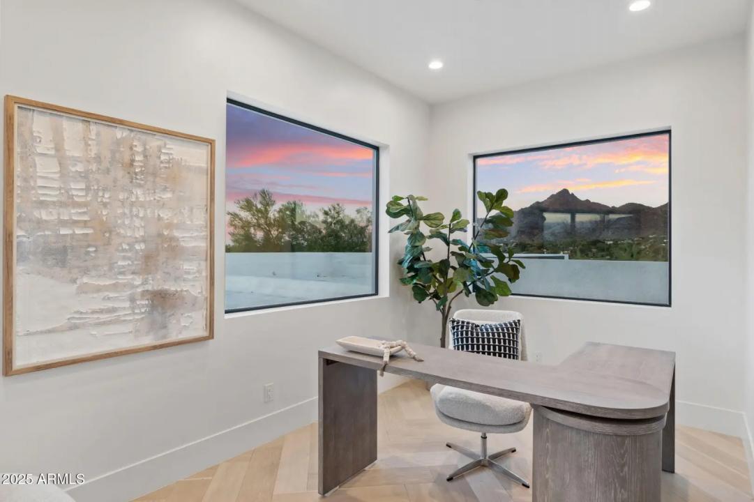 Real Estate Picture 25