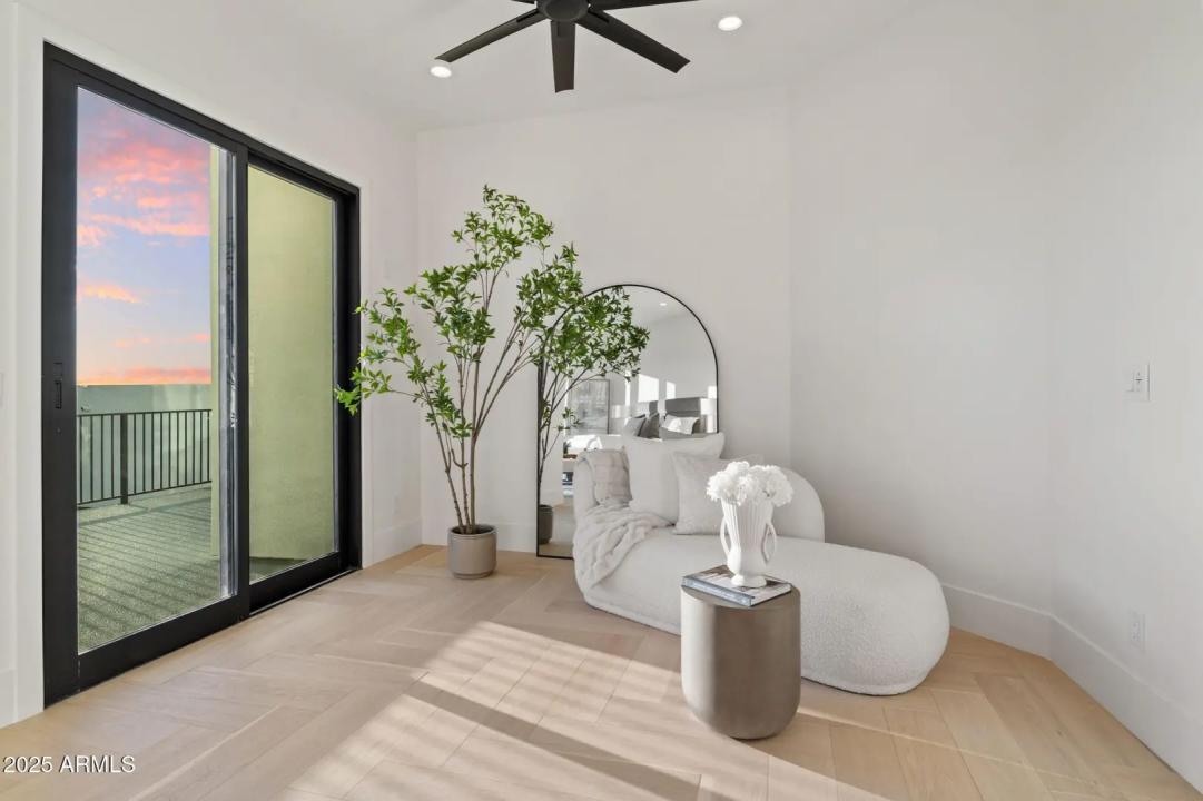 Real Estate Picture 27