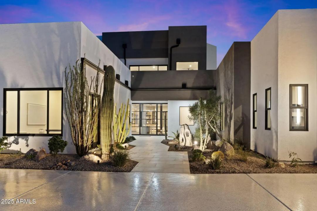 Real Estate Picture 3