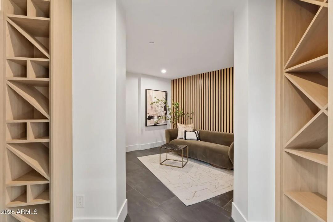 Real Estate Picture 21