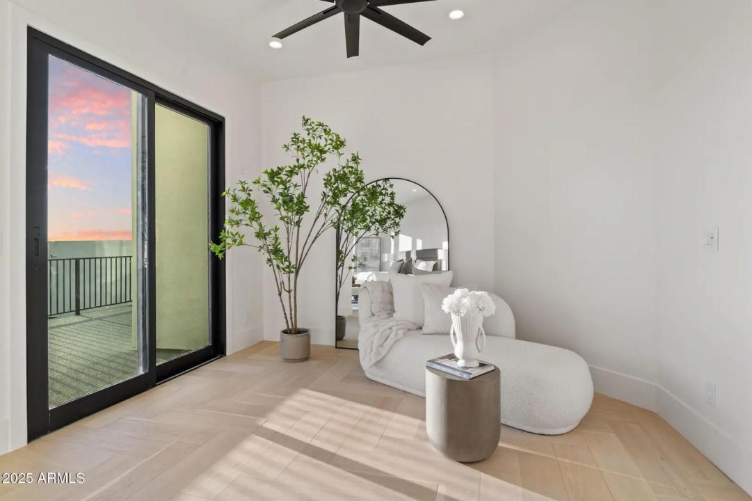 Real Estate Picture 27