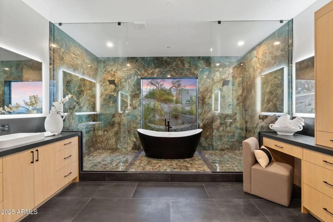 Real Estate Picture 29