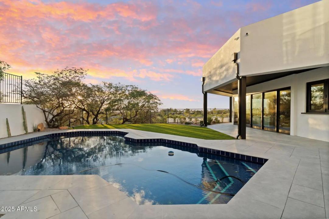 Real Estate Picture 35