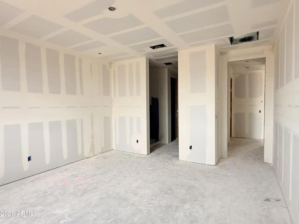 Real Estate Picture 10