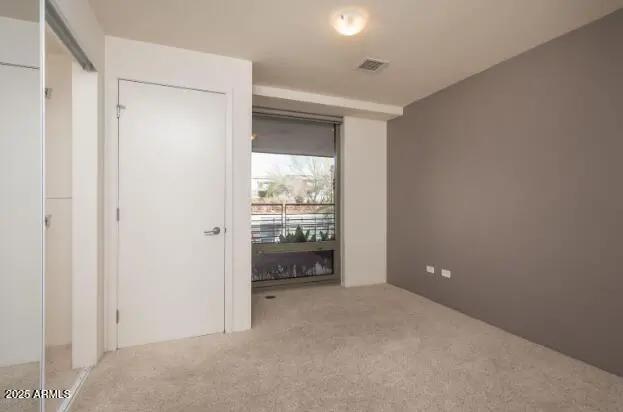 Real Estate Picture 12