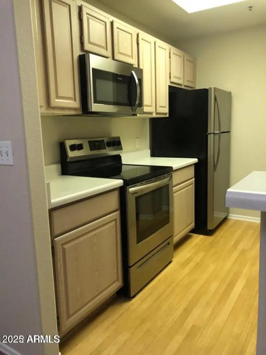 Real Estate Picture 6