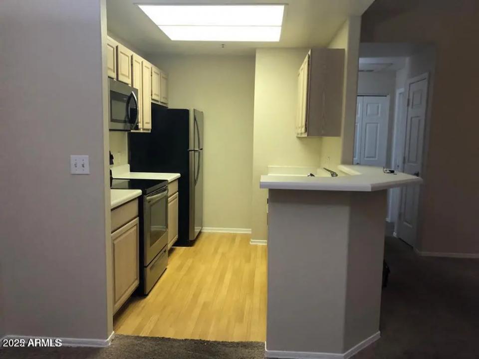 Real Estate Picture 5