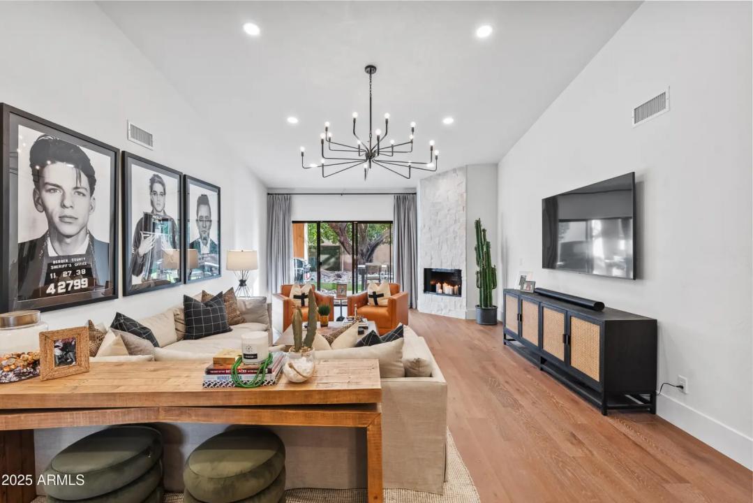 Real Estate Picture 15