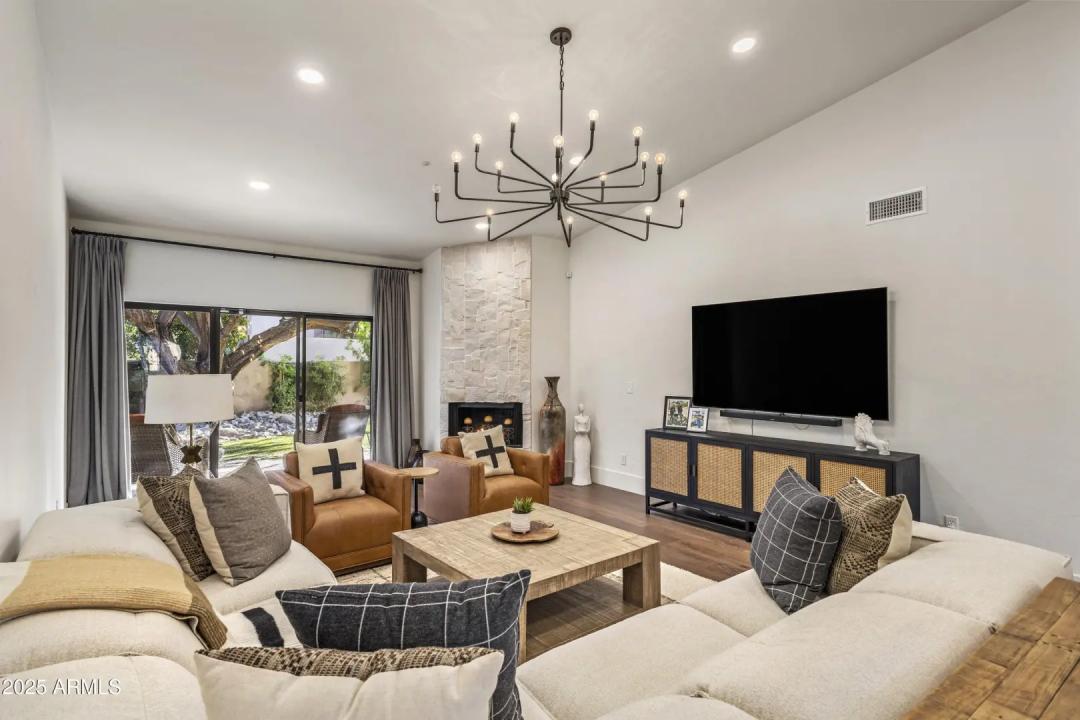 Real Estate Picture 2