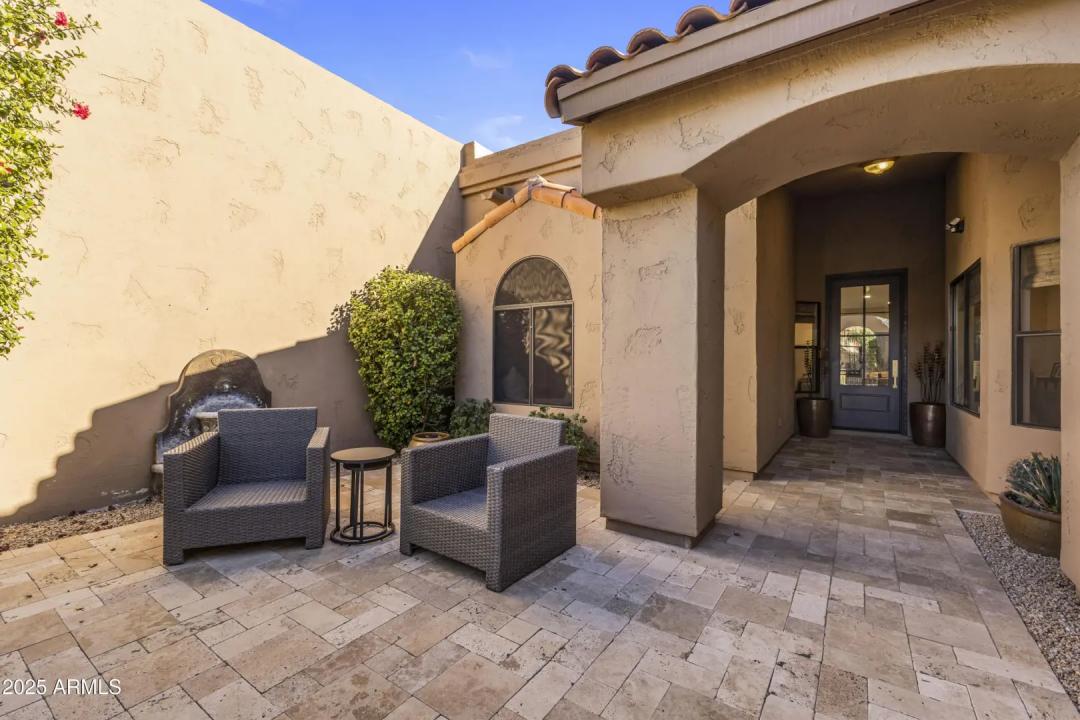 Real Estate Picture 7