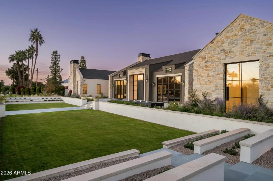 Real Estate Picture 7