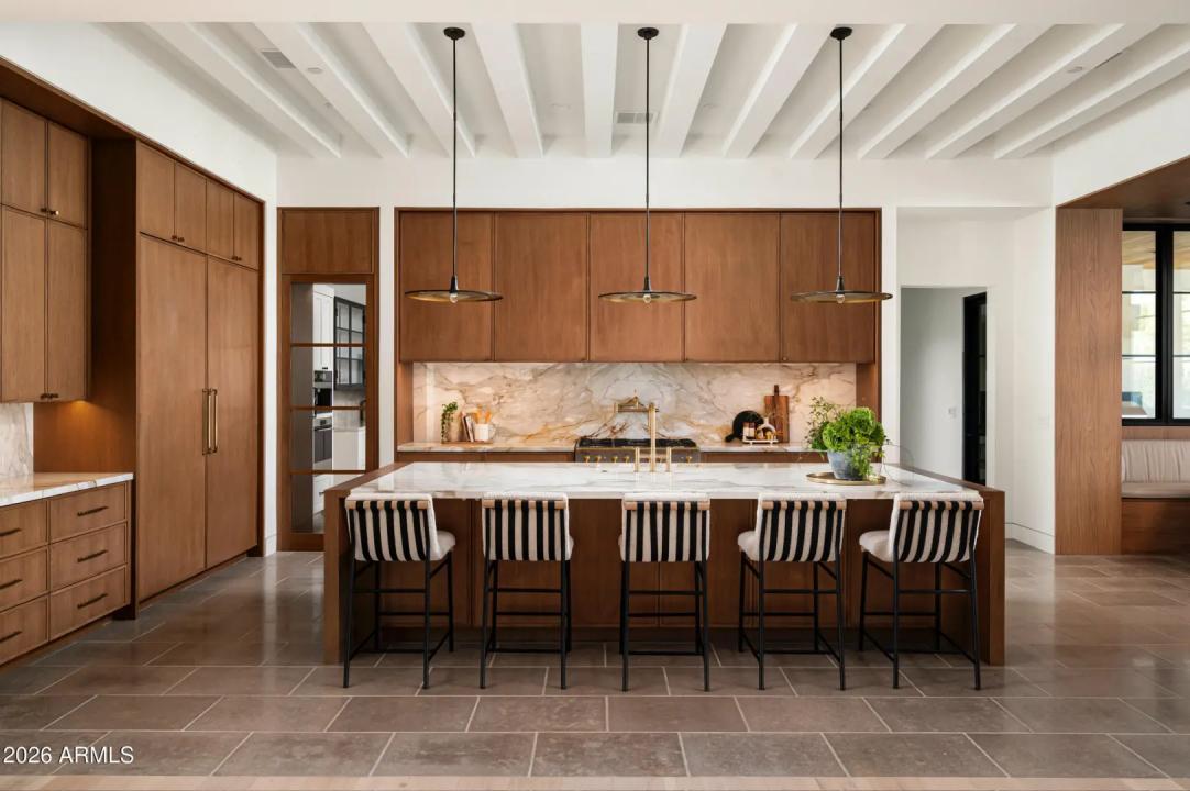 Real Estate Picture 21