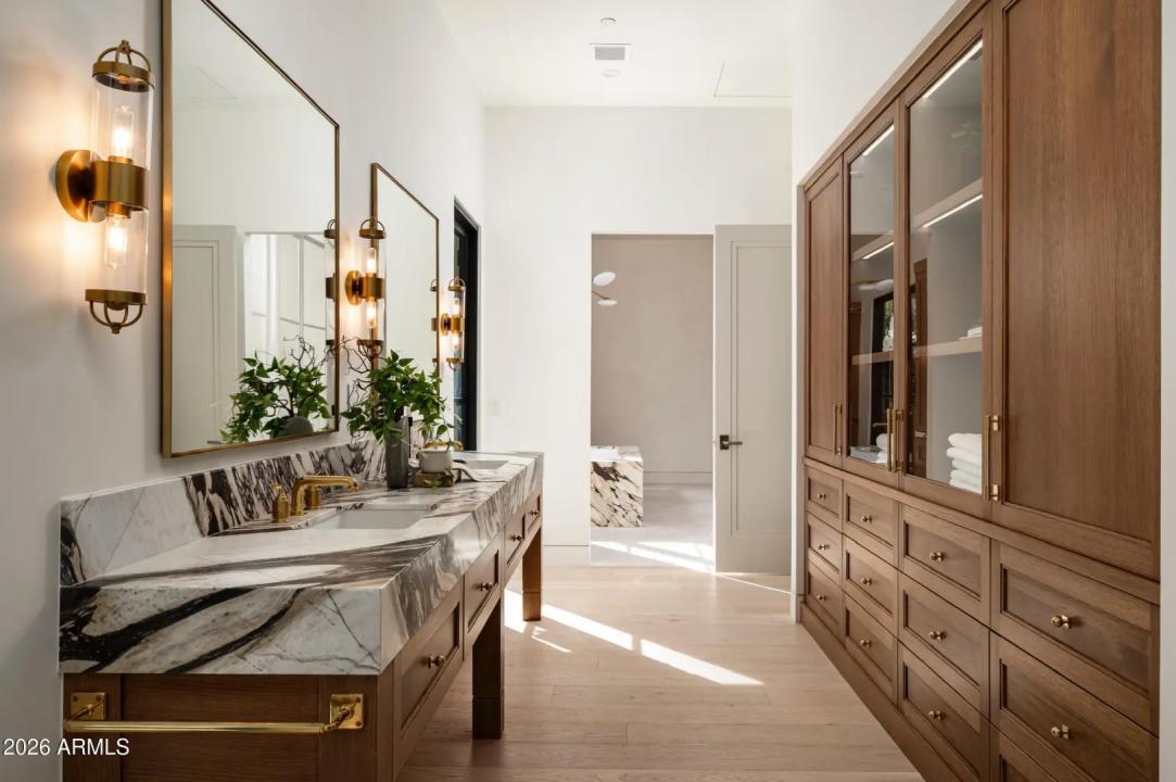 Real Estate Picture 35