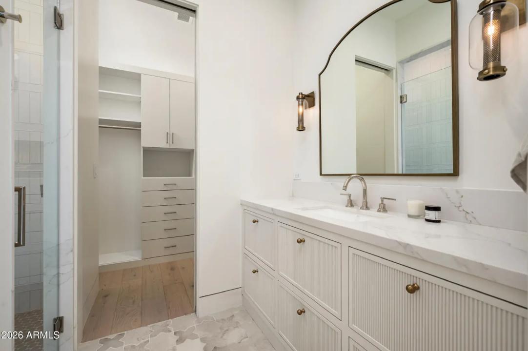 Real Estate Picture 48