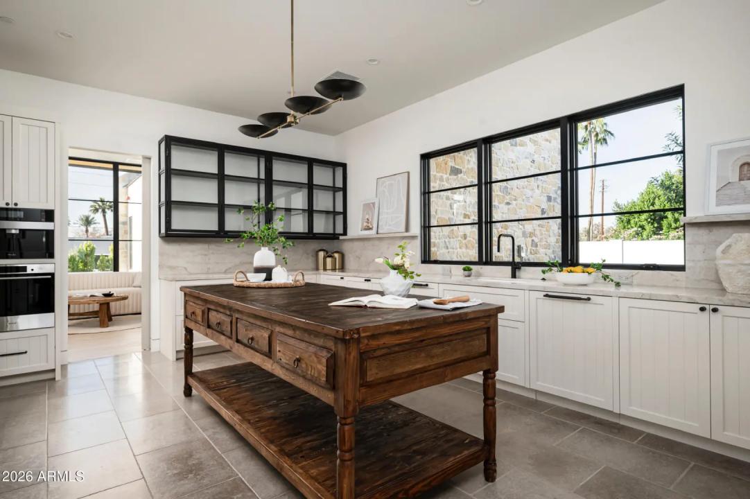 Real Estate Picture 28